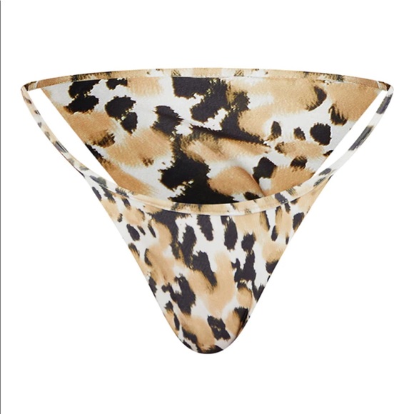 NWT Pretty Little Thing White Animal Bikini Bottoms - Picture 4 of 9